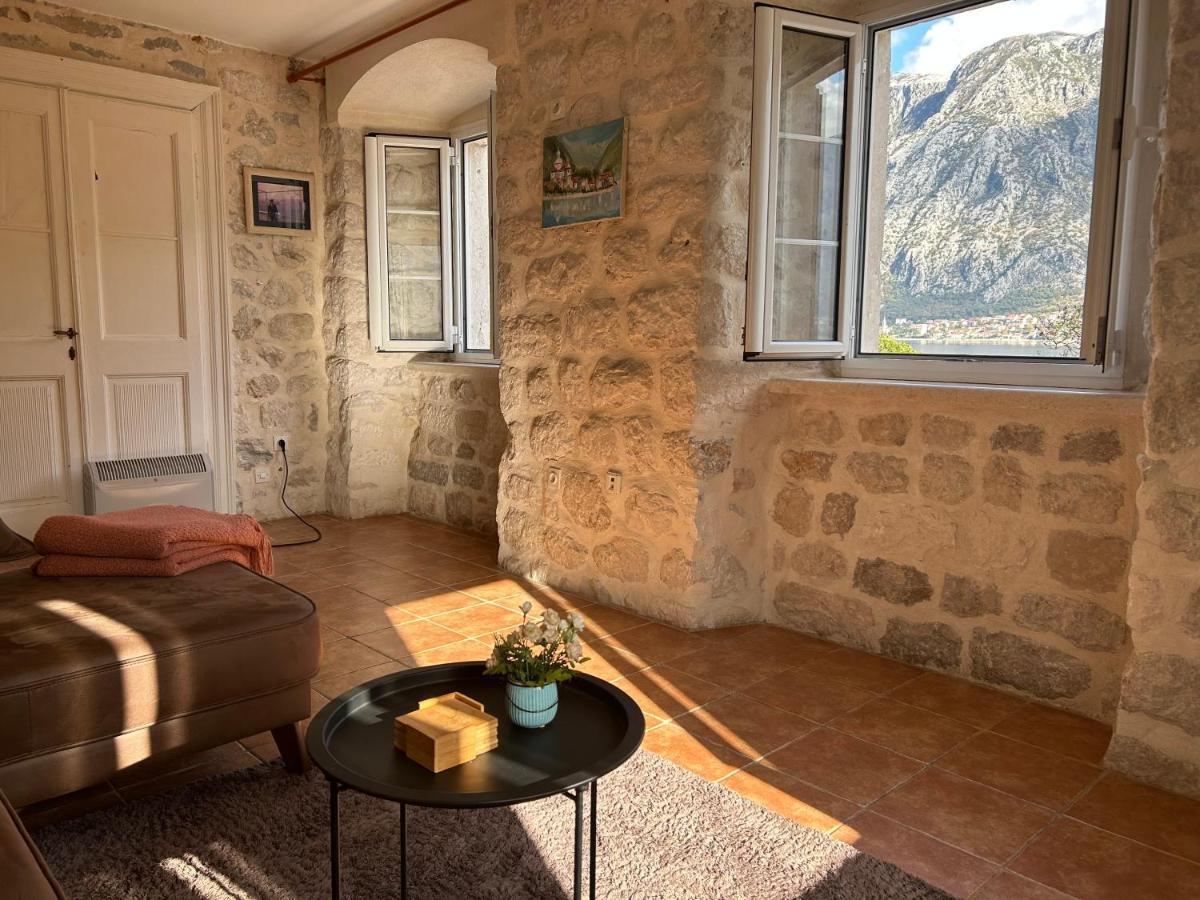 Villaoldmariner Prčanj Exteriör bild