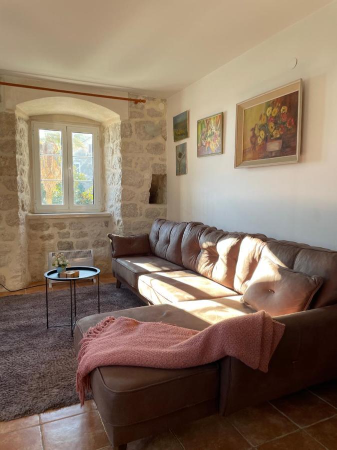 Villaoldmariner Prčanj Exteriör bild