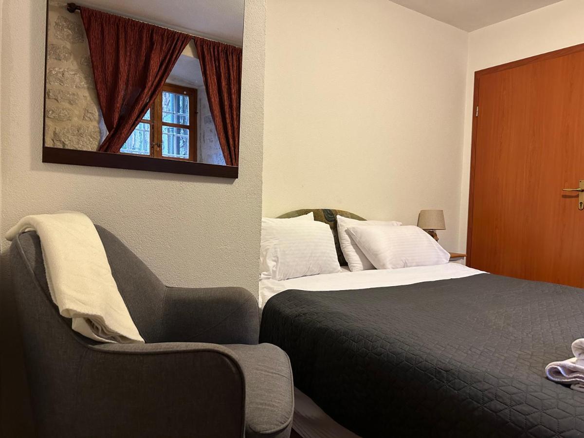 Villaoldmariner Prčanj Exteriör bild